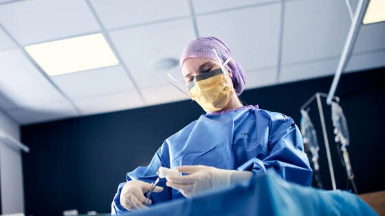 A Deakin postgraduate perioperative nursing student prepares for surgery.